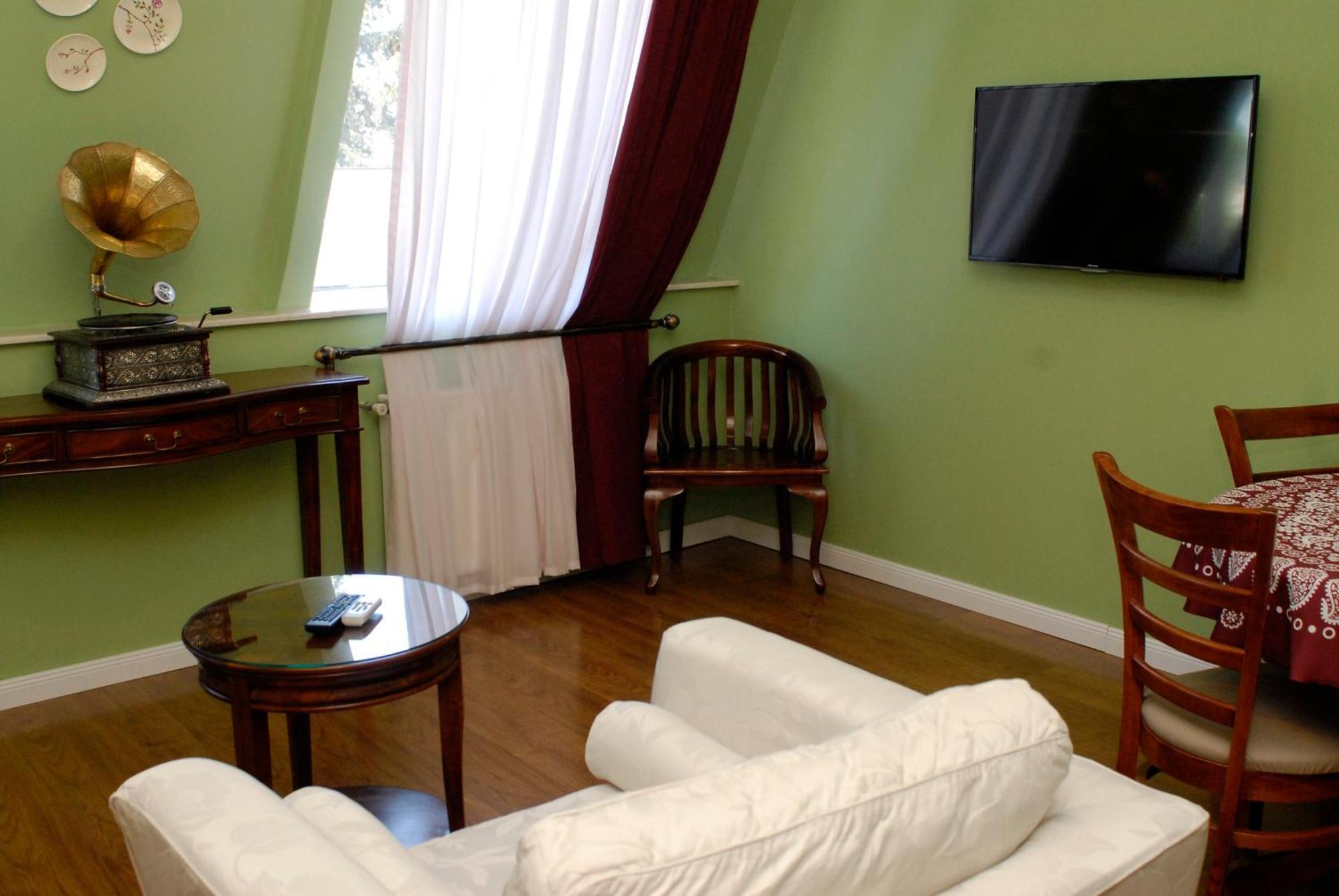 Prestige Palace - Esquisse Hotel Tbilisi ภายนอก รูปภาพ