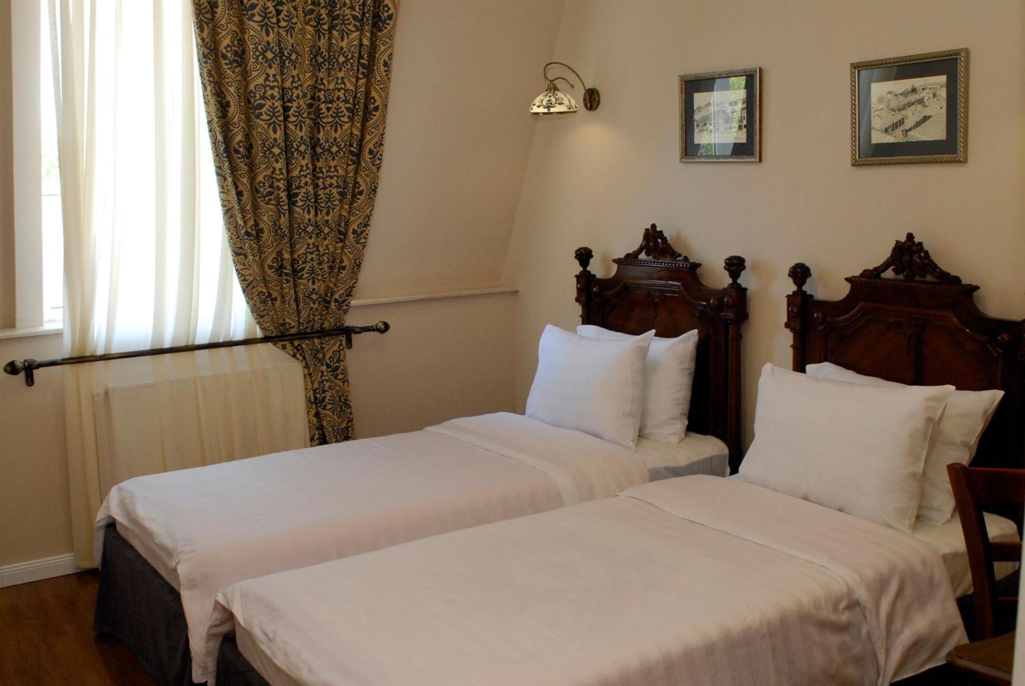 Prestige Palace - Esquisse Hotel Tbilisi ภายนอก รูปภาพ