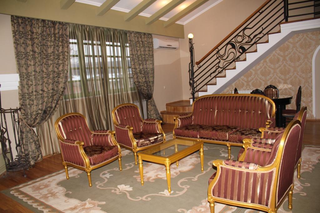 Prestige Palace - Esquisse Hotel Tbilisi ห้อง รูปภาพ