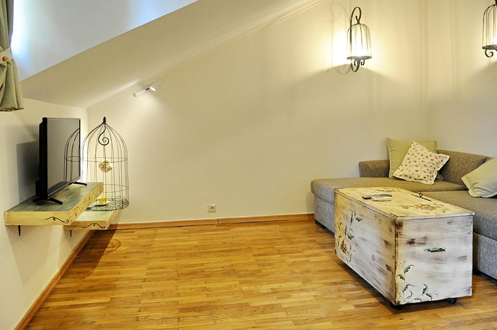 Prestige Palace - Esquisse Hotel Tbilisi ภายนอก รูปภาพ