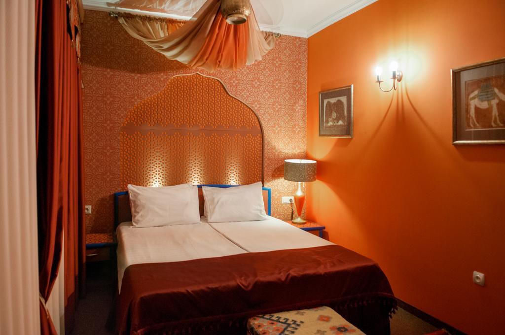 Prestige Palace - Esquisse Hotel Tbilisi ภายนอก รูปภาพ
